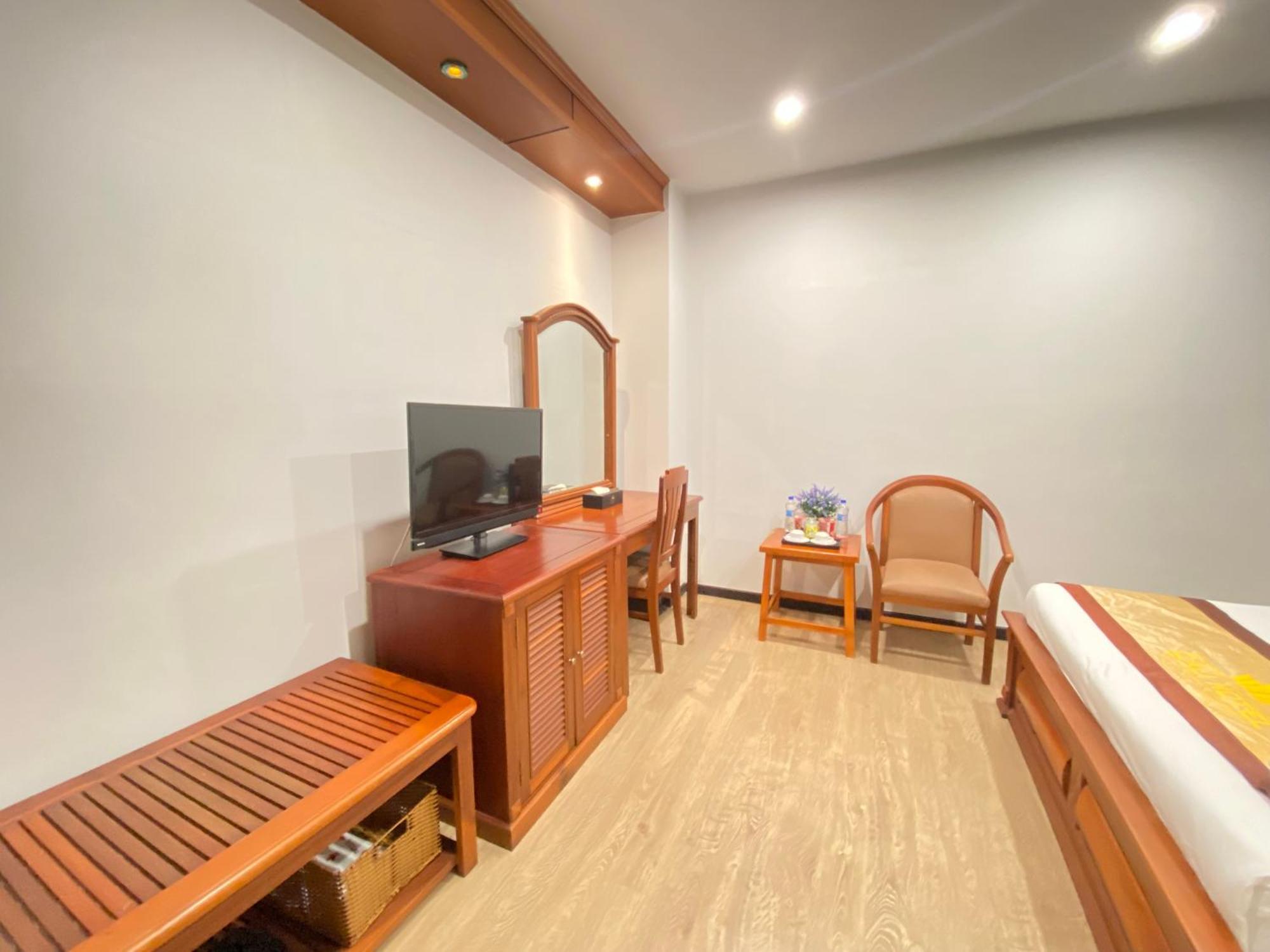 Cali Hotel Quy Nhon Exterior photo